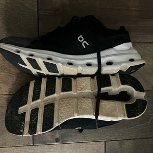 Mens OnCloud size 10